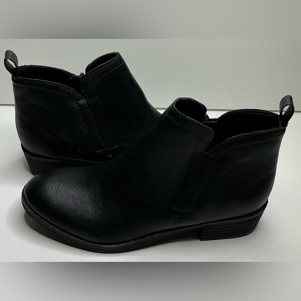 Sun + Stone Women's Black Faux Leather Cadee Ankle Booties Size 5 New